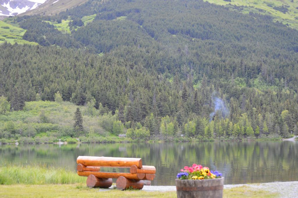 Summit Lake Lodge Δωμάτιο φωτογραφία