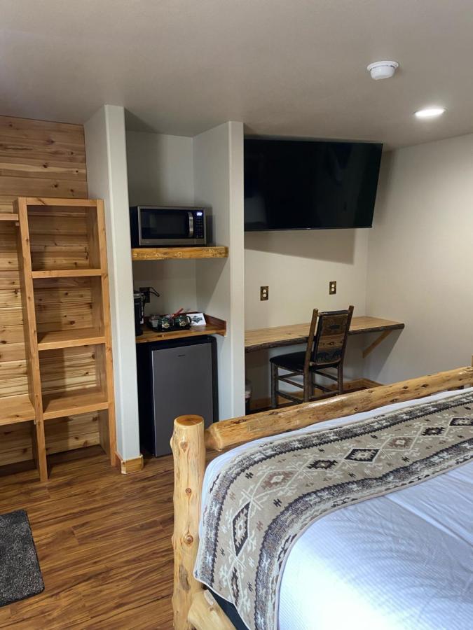 Summit Lake Lodge Εξωτερικό φωτογραφία