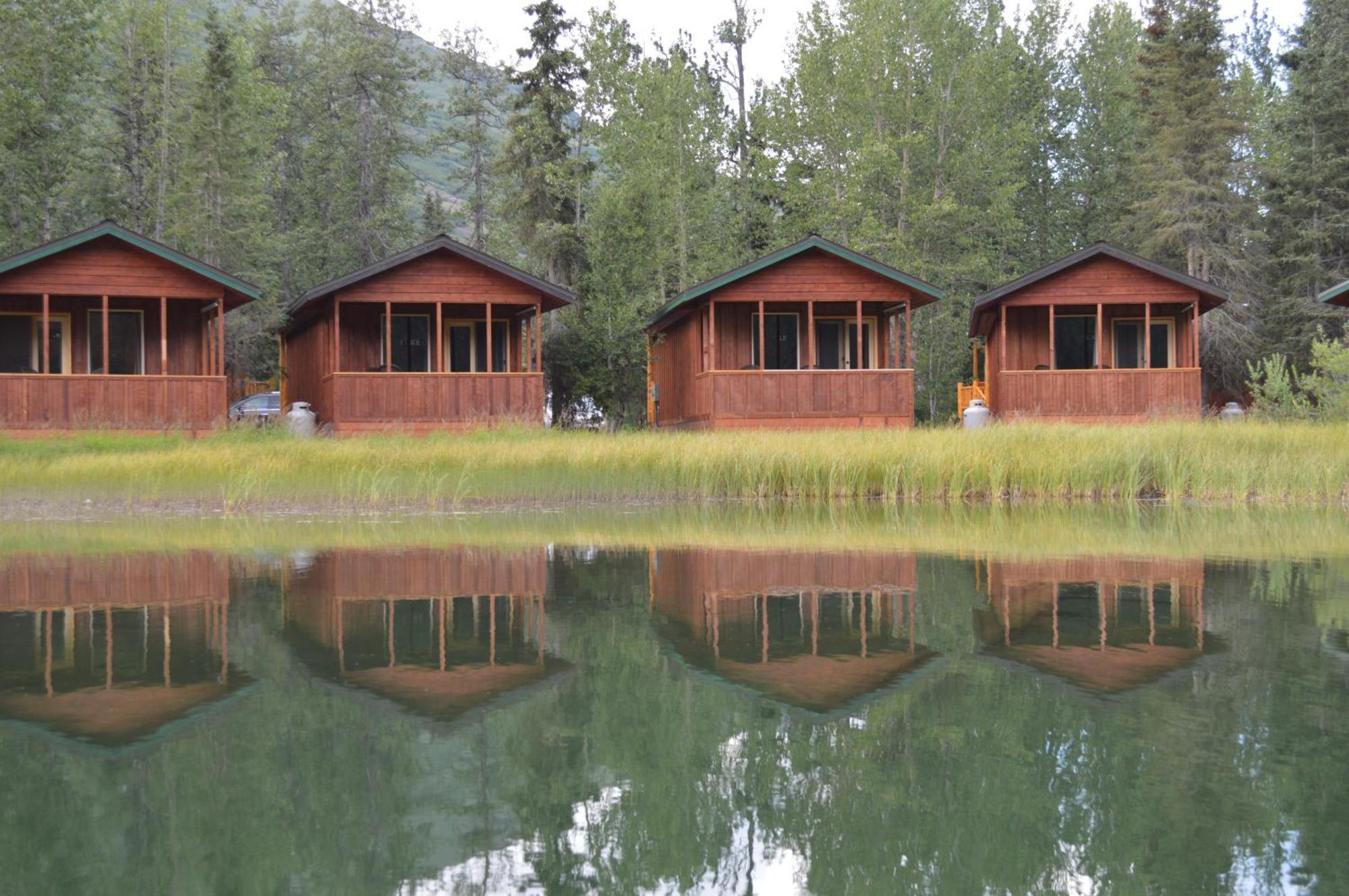 Summit Lake Lodge Εξωτερικό φωτογραφία