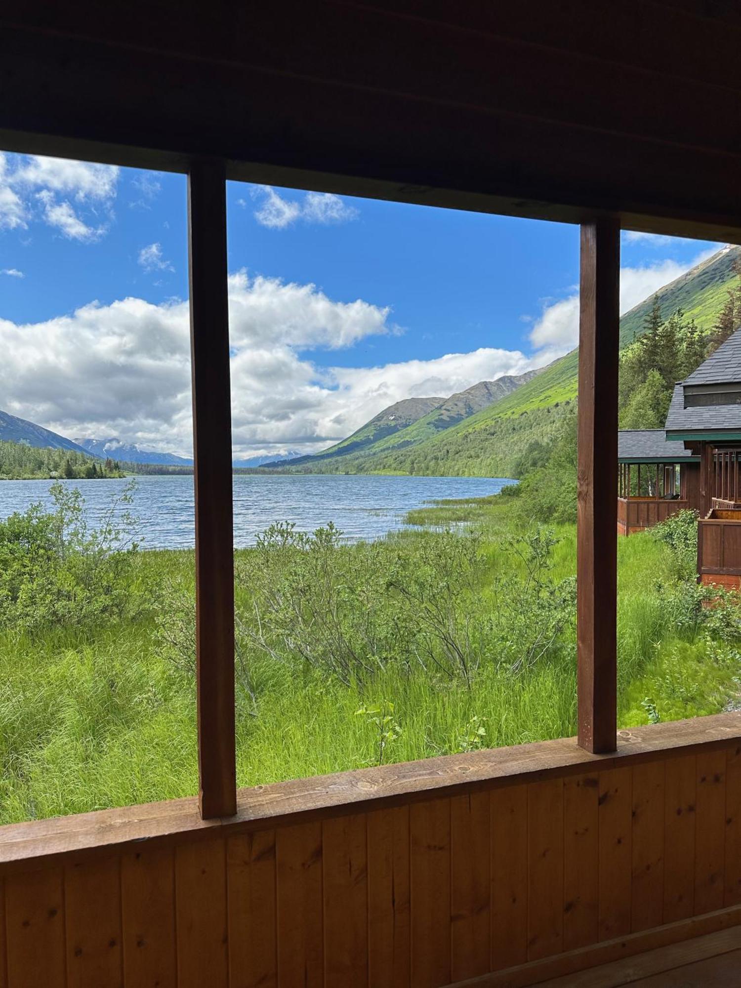 Summit Lake Lodge Εξωτερικό φωτογραφία