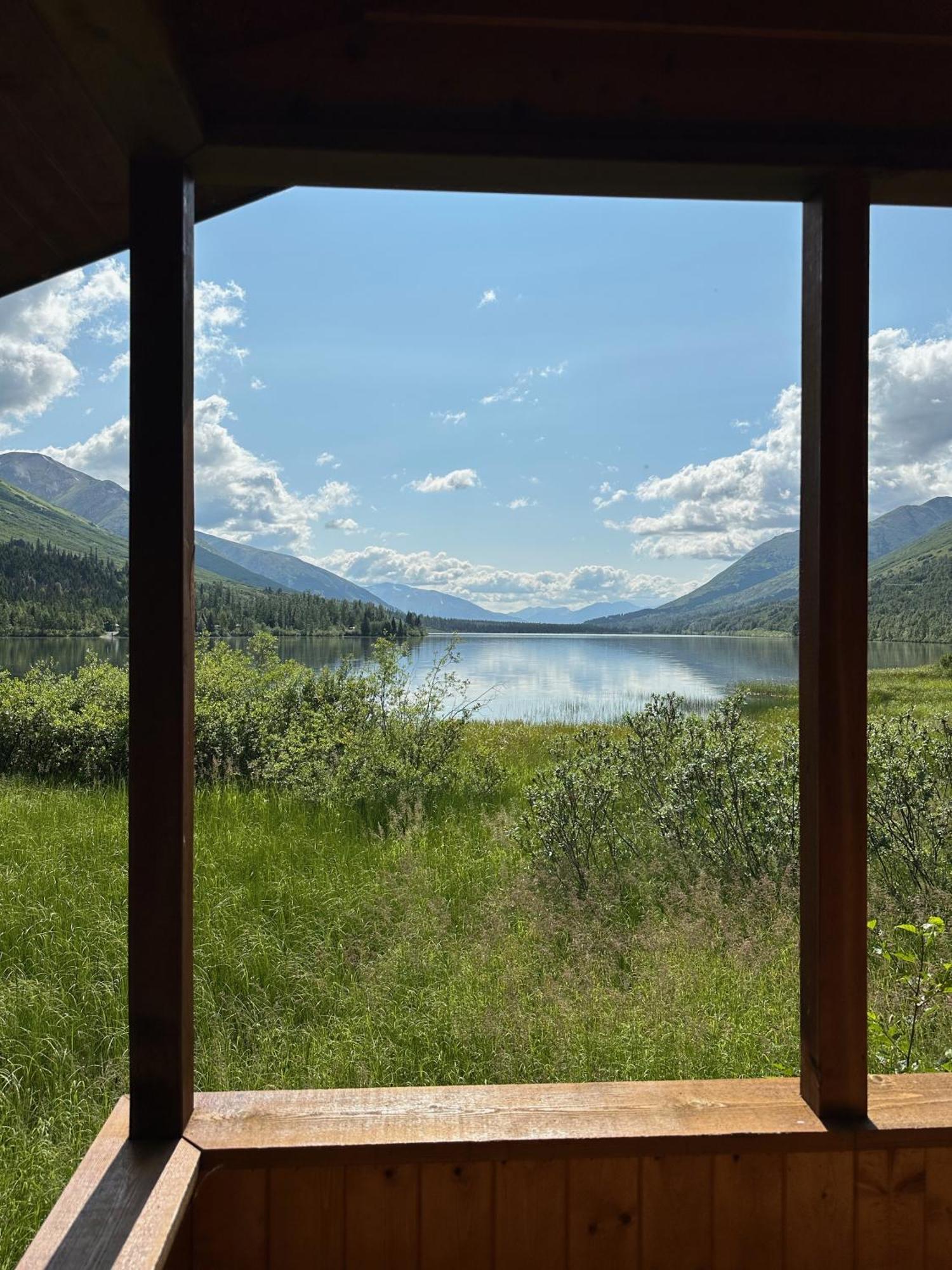 Summit Lake Lodge Εξωτερικό φωτογραφία