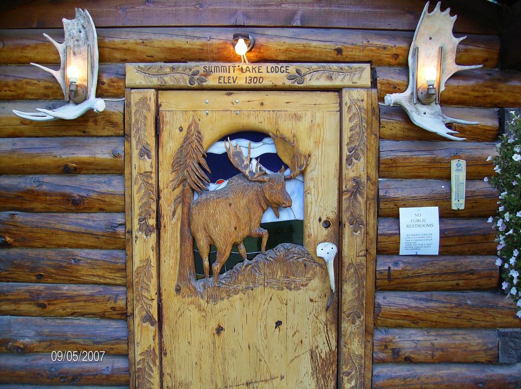 Summit Lake Lodge Εξωτερικό φωτογραφία